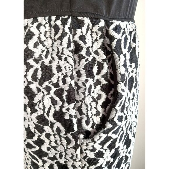 Stilettos Black & White Textured Romper Size Medium Fun and Sexy all in one Pock - Picture 6 of 16